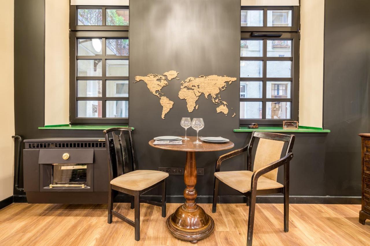 Unique & Stylish - Home Of Traveler In City Center Budapest Esterno foto